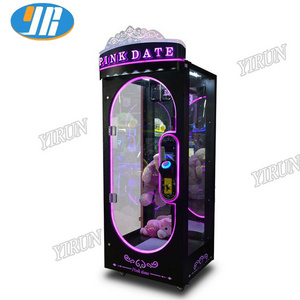 Factory Wholesale Coin Operated Arcade pink date Plush Toy prize Vending Machine Cut Ur Prize Game Machine For Shopping Mall