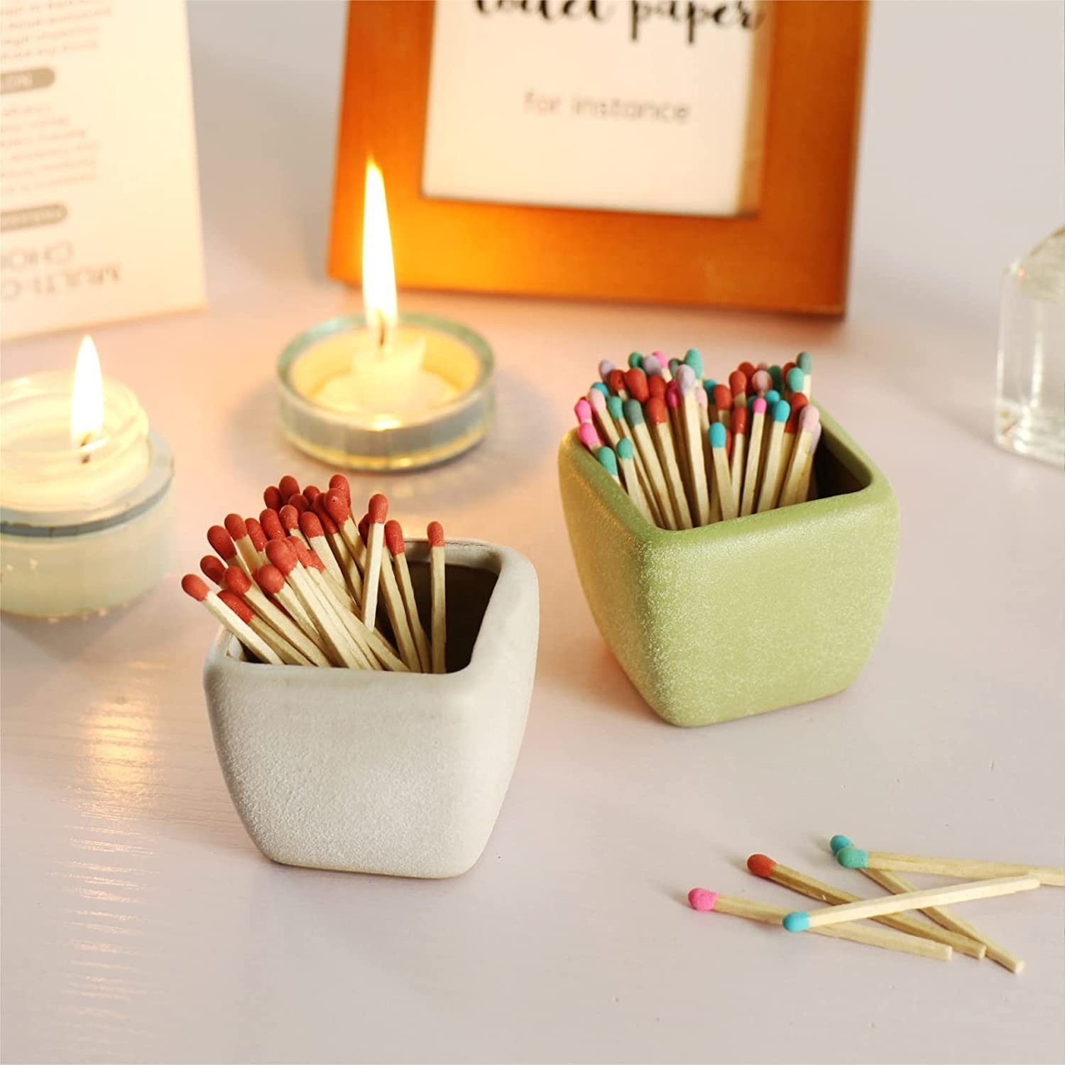 Small and cute ceramic matches and porcelain decorations for living room decoration