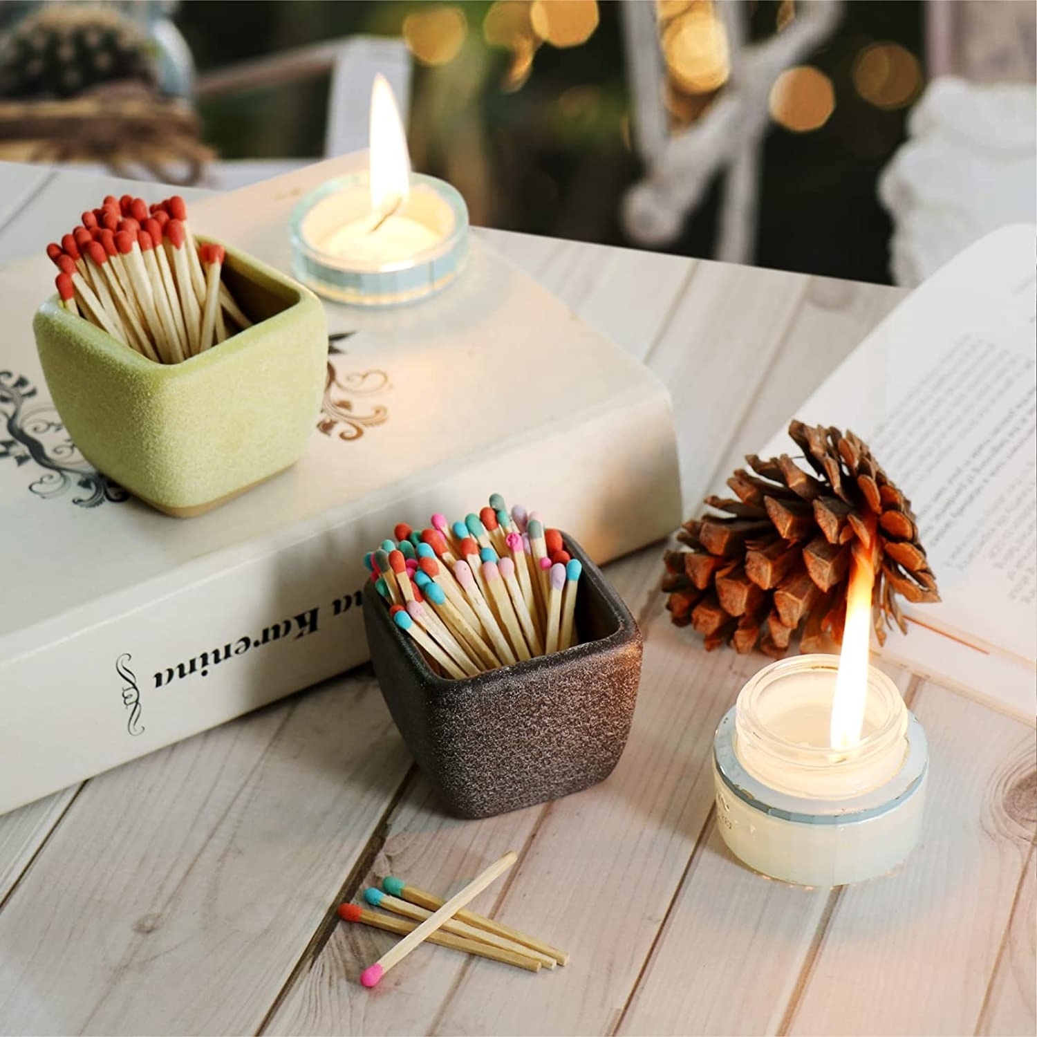 Small and cute ceramic matches and porcelain decorations for living room decoration