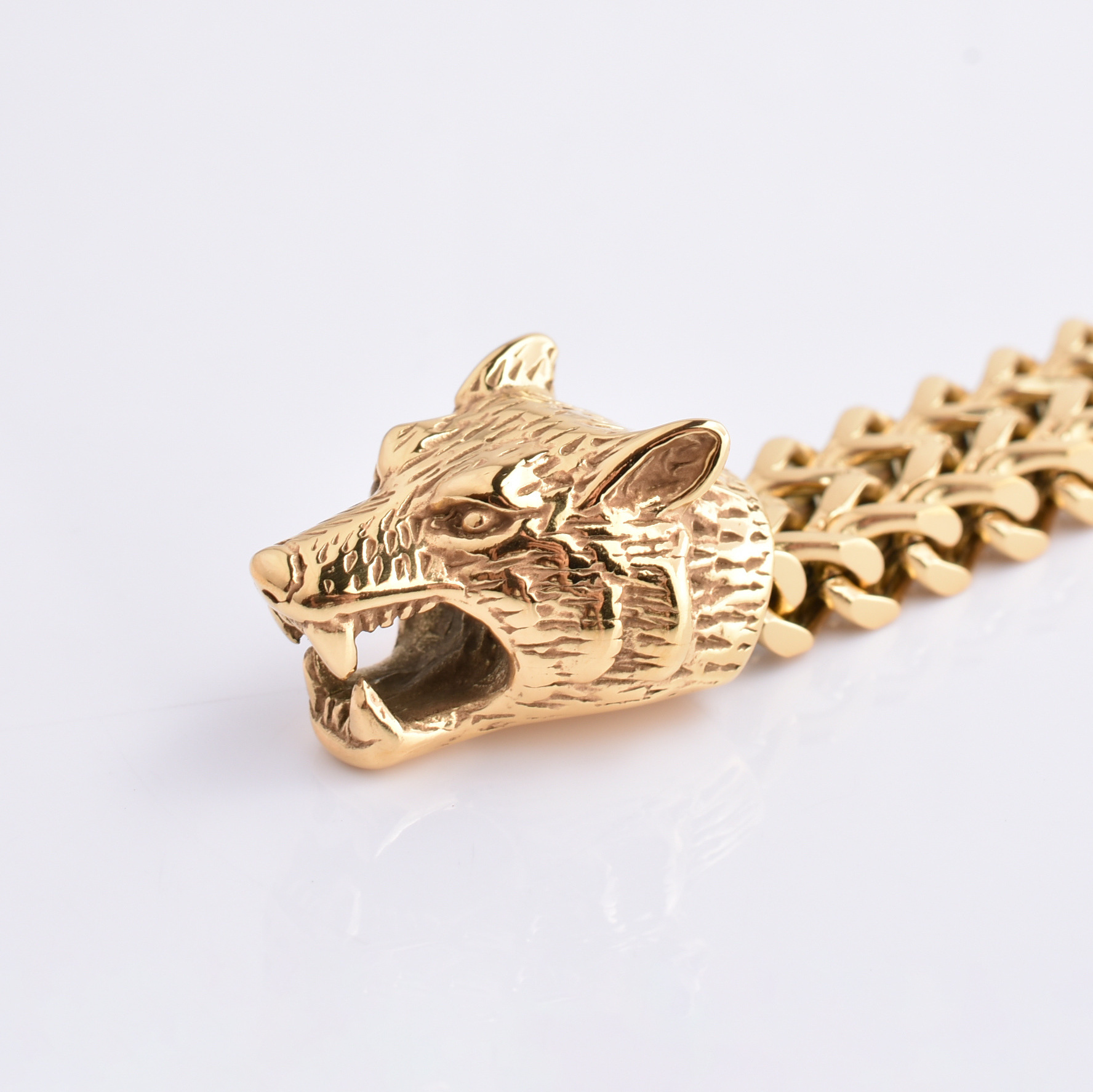 The Hottest Cuban Chain 12mm Tiger Head 18K Gold Stainless Steel Heavy Gothic Chain Cuban Link Bracelet