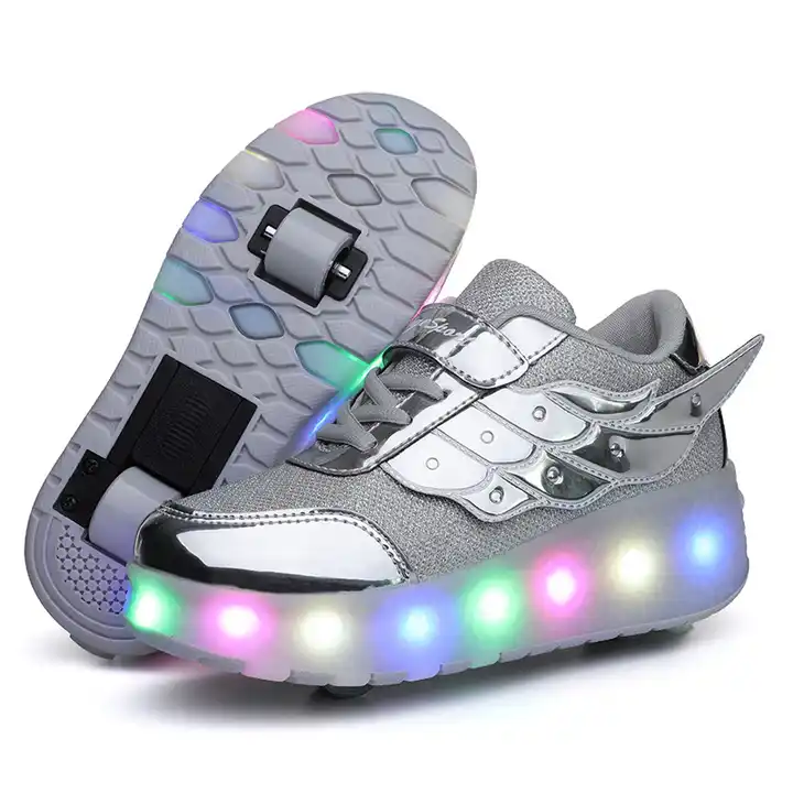 Hot Sell Two Wheeled Shoes Skates Rechargeable Light Wheel Shoes Flashing Roller With Led for Children