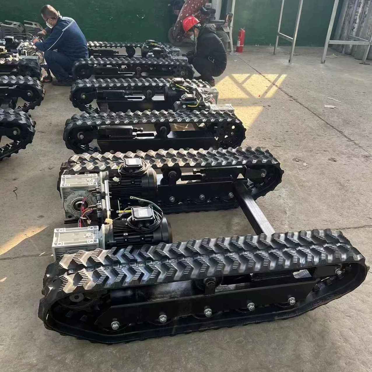 Remote control machine Mini remote control track chassis platform crawler tracked chassis machines tracked robot tank chassis