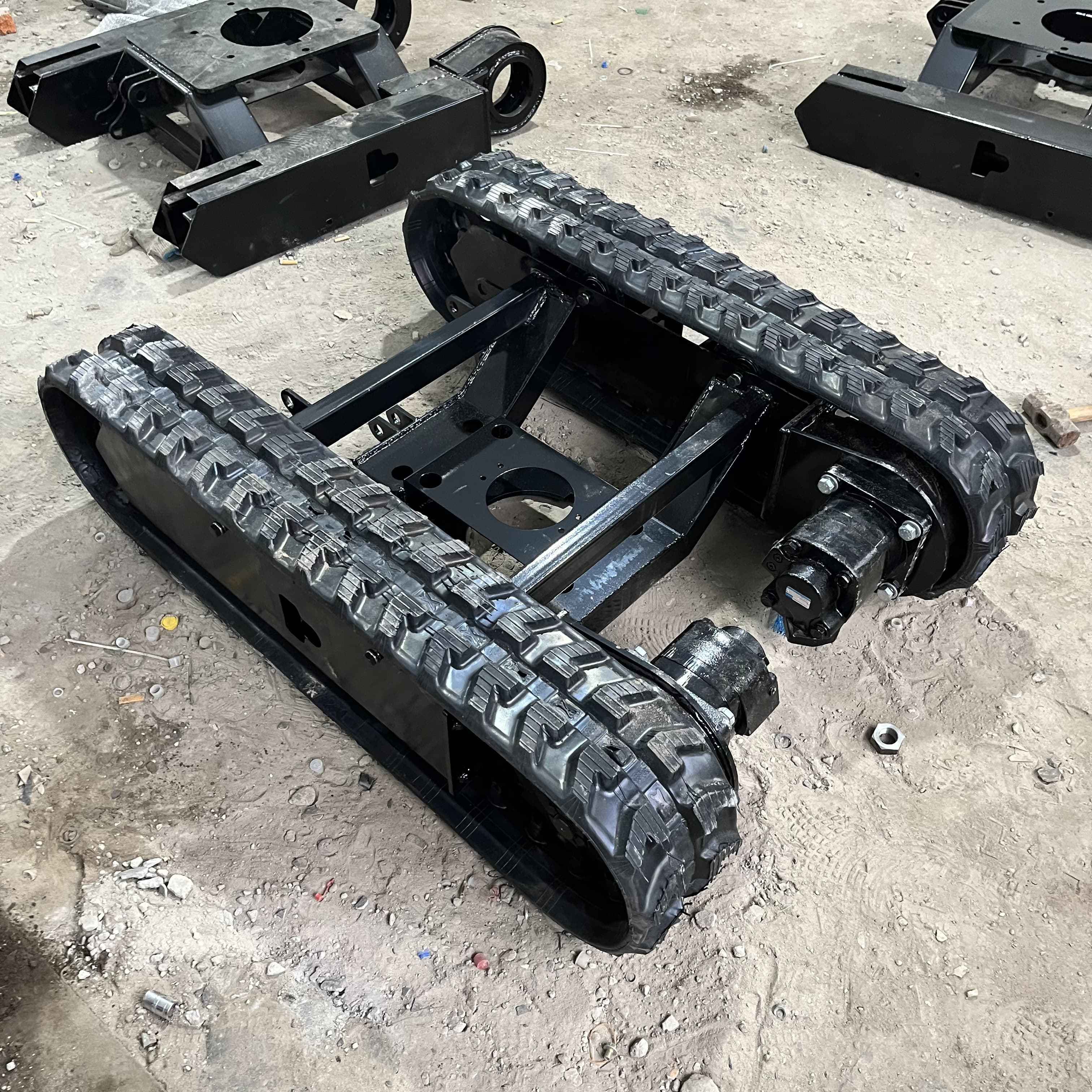 Remote control machine Mini remote control track chassis platform crawler tracked chassis machines for robot lawn mower chassis