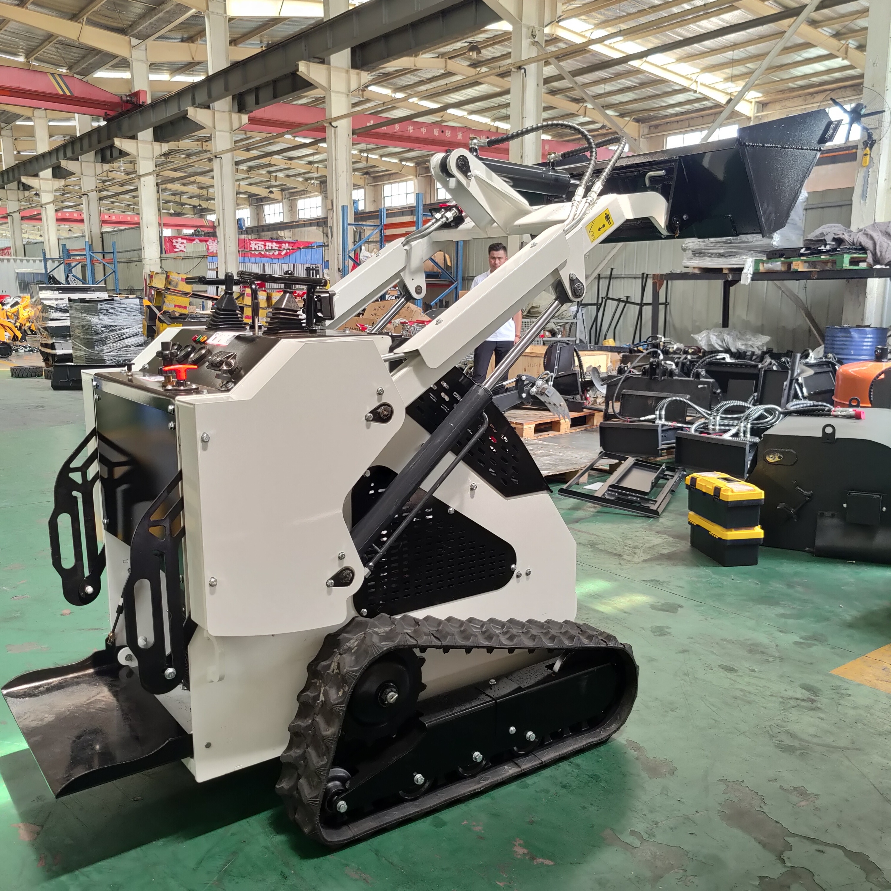 Wheel Mini multifunctional practical slip loader mini skid steer loader skid steer loader