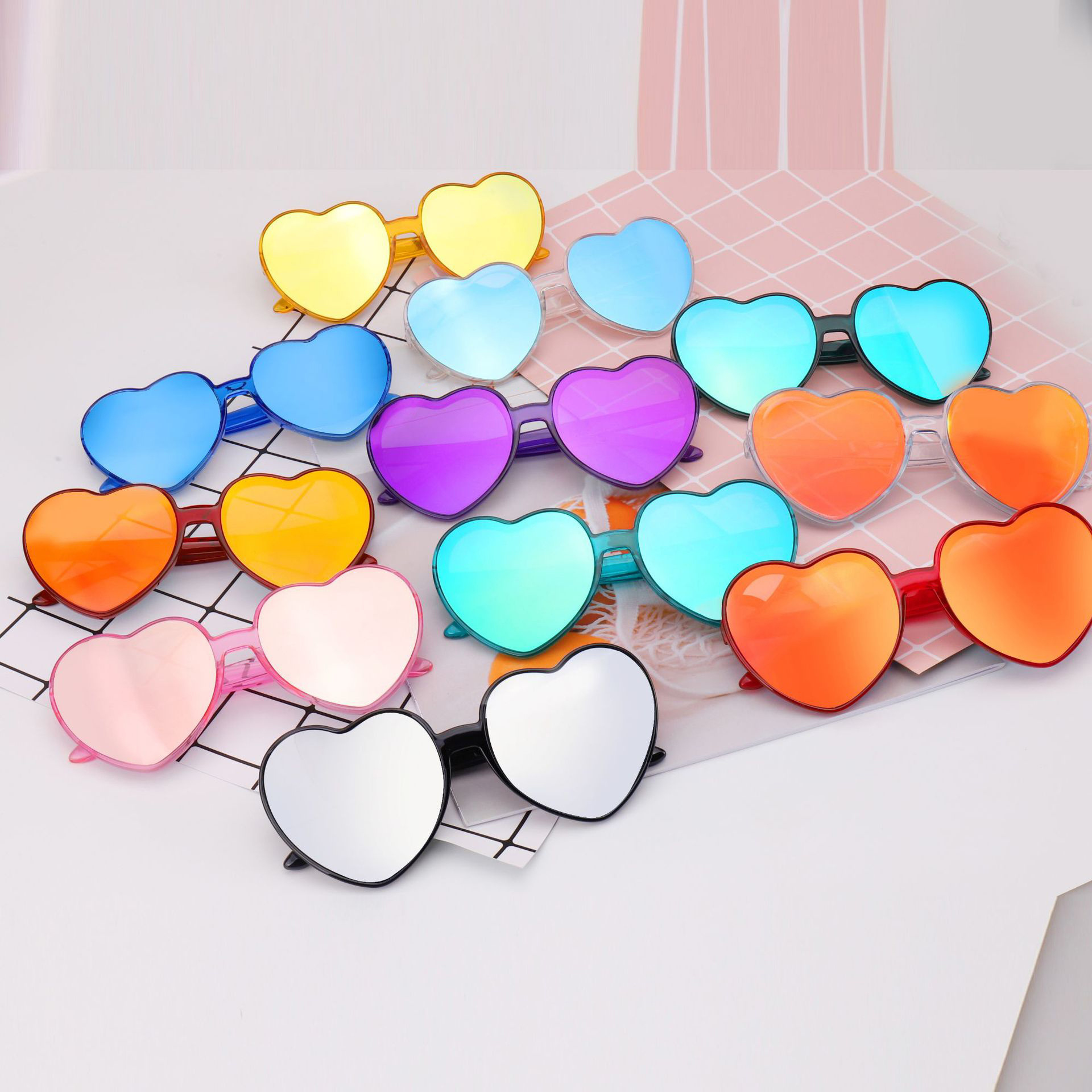 Heart Sunglasses for Women Candy Color Transparent Coating Lens Love Heart Glasses for Girls Cute Heart Shaped goggles