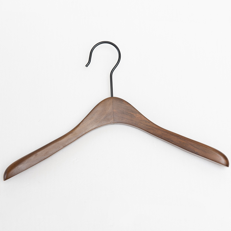 Deluxe Garment Hotel Brand Customized Wooden Hanger with Clips