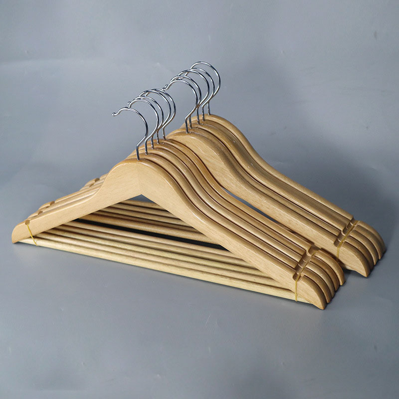 Assessed Supplier Popular Non Slip Cut Notched Closet Suit Cheap Wooden Hanger for Cloth