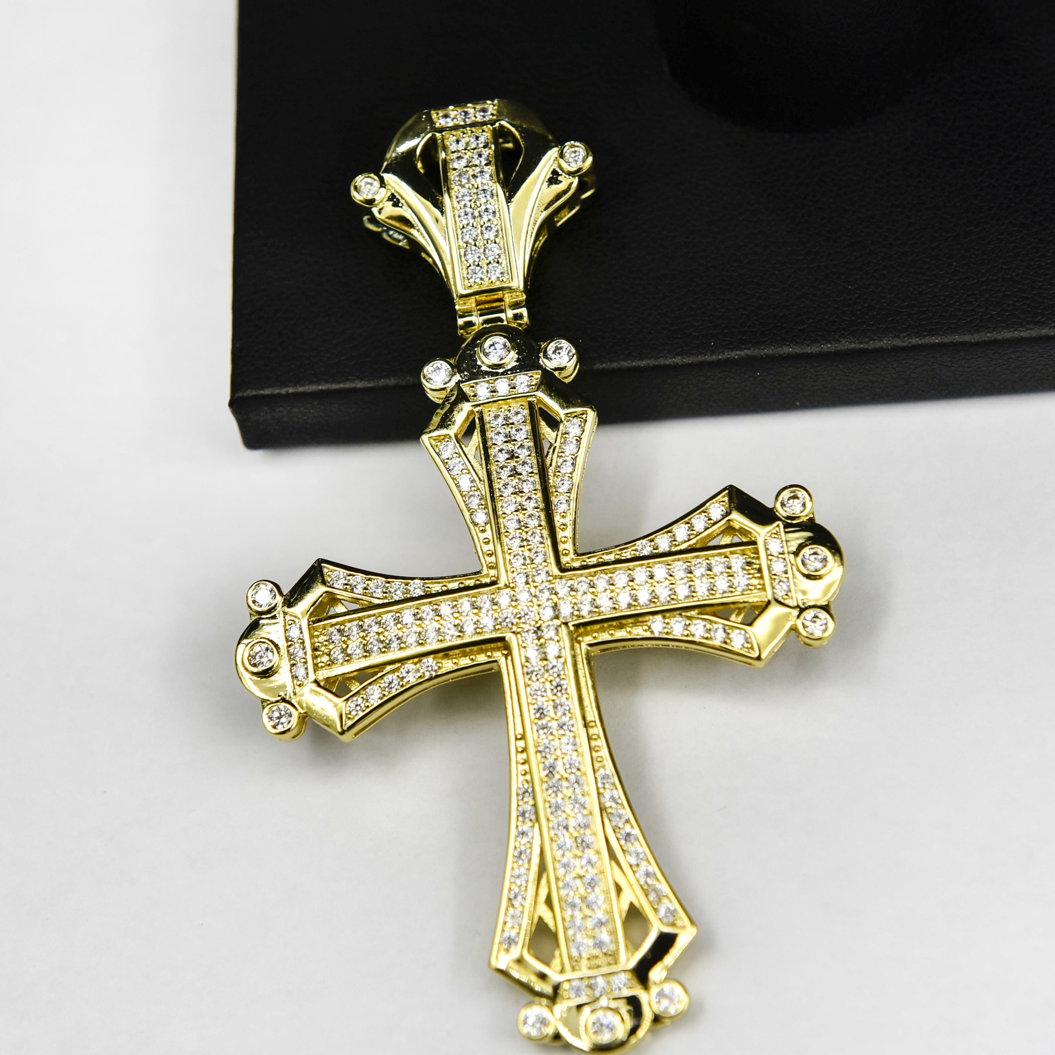 Hip Hop Jewelry Crown Shape Design Cross Pendant St. Jude Religious Rhinestone Jewelry Charms Jewelry