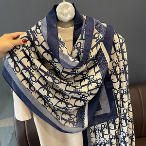 Wholesale Viscose Scarfs Women Fashion Soft Brand Logo Pattern Printed Cotton Linen Shawls Luxury Euro Stylish Designer Scarf