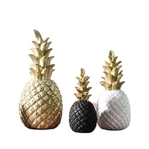 Home Decoration Accessories Pineapple Ornaments Golden Fruit Shape Resin Crafts Living Room Decor Wedding Gift