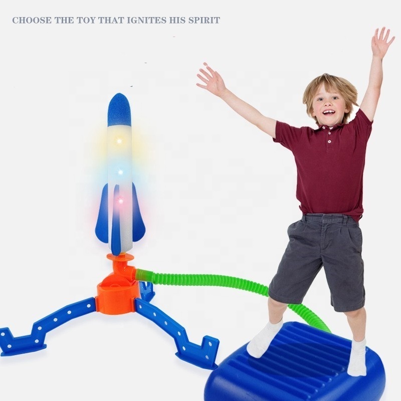 Hot Seller Toy Rocket Launcher Catapult Foam Rockets with Light Outdoor Educational Soaring Flash Rockets