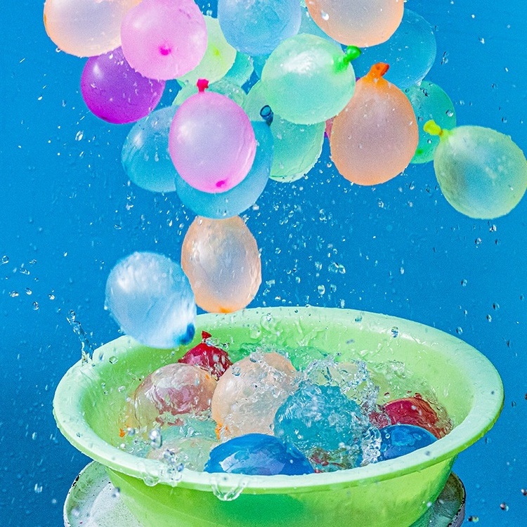 2023 hot wholesale Biodegradable self sealing water balloons magic water bomb games toy children interactive summer toys