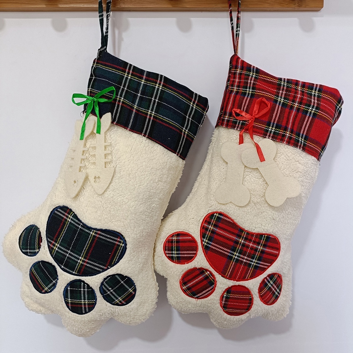 Hot Selling Wool Paw Stocking Fashionable Large Hanging for Pets Bulk Paw Shaped Christmas Stocking