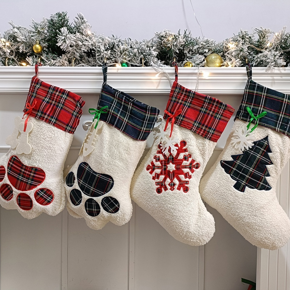 Hot Selling Wool Paw Stocking Fashionable Large Hanging for Pets Bulk Paw Shaped Christmas Stocking