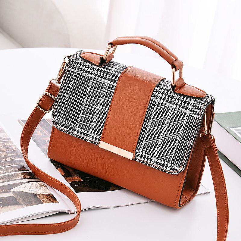 Summer New Fashion Korean Ladies Simple Shoulder Handbag Portable Women Messenger Bag High Quality Small Square Bag