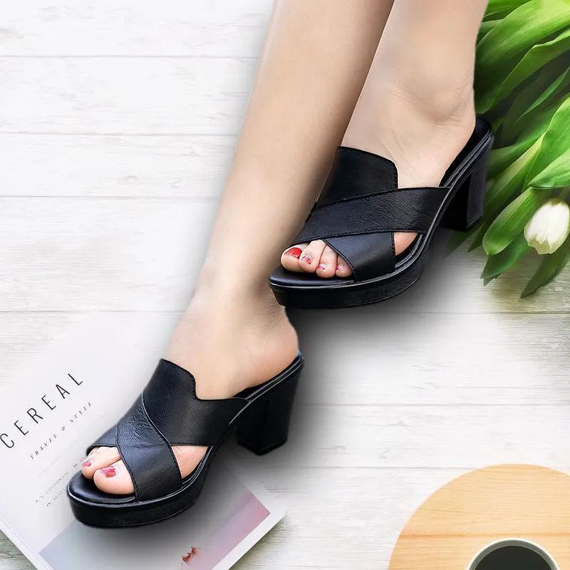 Wholesale large summer fashion new women's sandals and slippers with thick heels and high heels for women's casual sandals