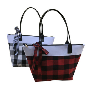 Wholesale 2023 New Style Black Red Plaid Tote Bag Canvas Plaid Printed Shopping Bag Travel Tote Handbags