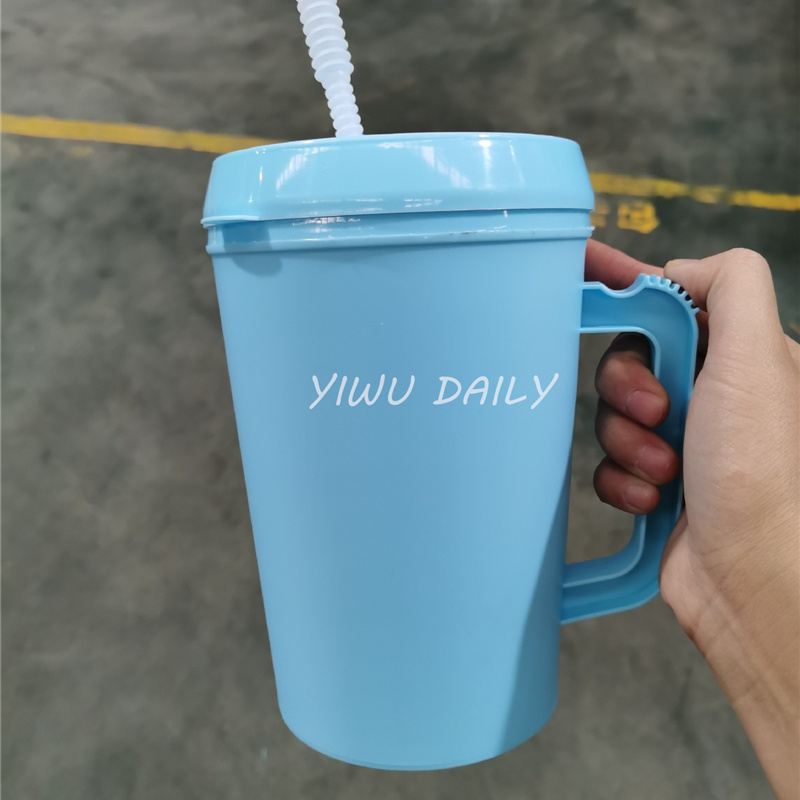 New Arrival Vinyl store double wall PP plastic 34oz solid trucker mug with handle lids straw cup color custom