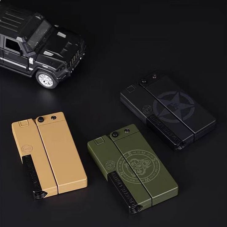 Foldable Pistol 9mm Gun Lighter 10 Pcs Cigarette Case Jet Flame Variable Flame Color Gas Lighter With Cigarette Box