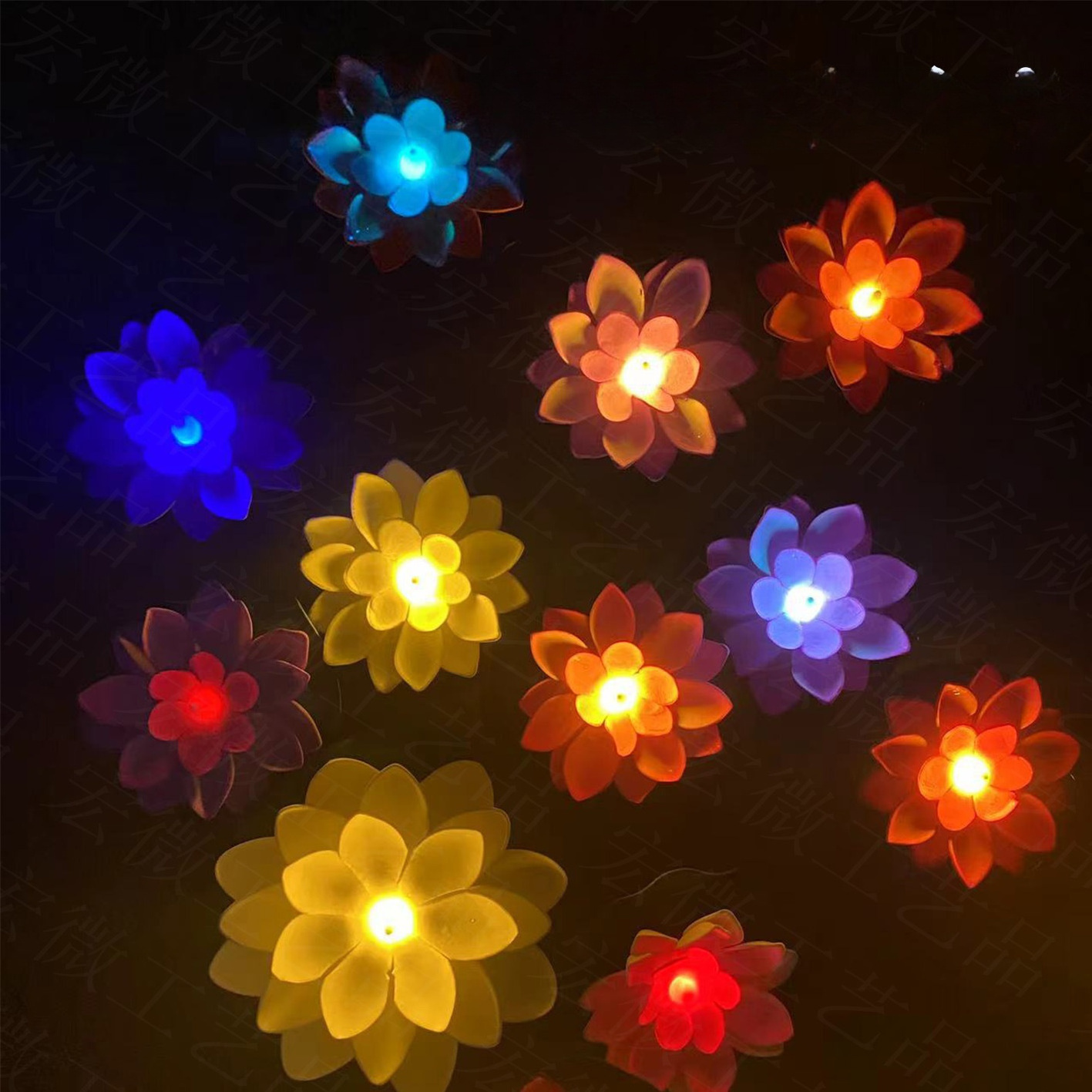 A Must-Have for Home Decoration! LED Electronic Wax Candle Light Simulation Lotus Water Floating Lamp