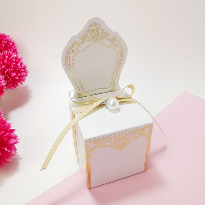 European Wedding Supplies Return Gift Baby Full Moon Candy Boxes Chair shaped hot gold Packing Paper box with ribbon pearls