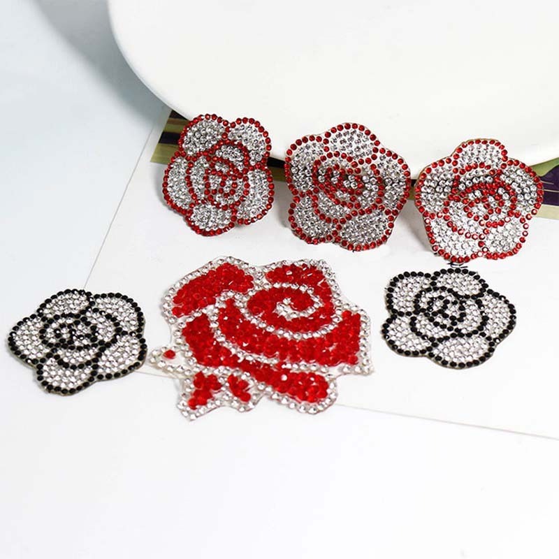 Fashion Rhinestone Rose Flower Cartoon Pattern Hot-fix Rhinestone Patch Sticker Apparel Applique motif hot melt rhinestones