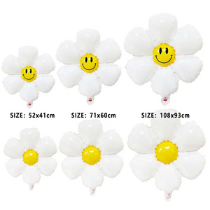 Hot selling small daisy balloons holding balloons smiling faces sun flowers daisy foil helium balloons