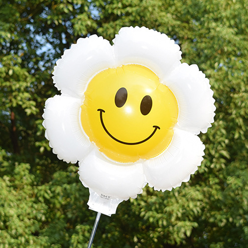 Hot selling small daisy balloons holding balloons smiling faces sun flowers daisy foil helium balloons