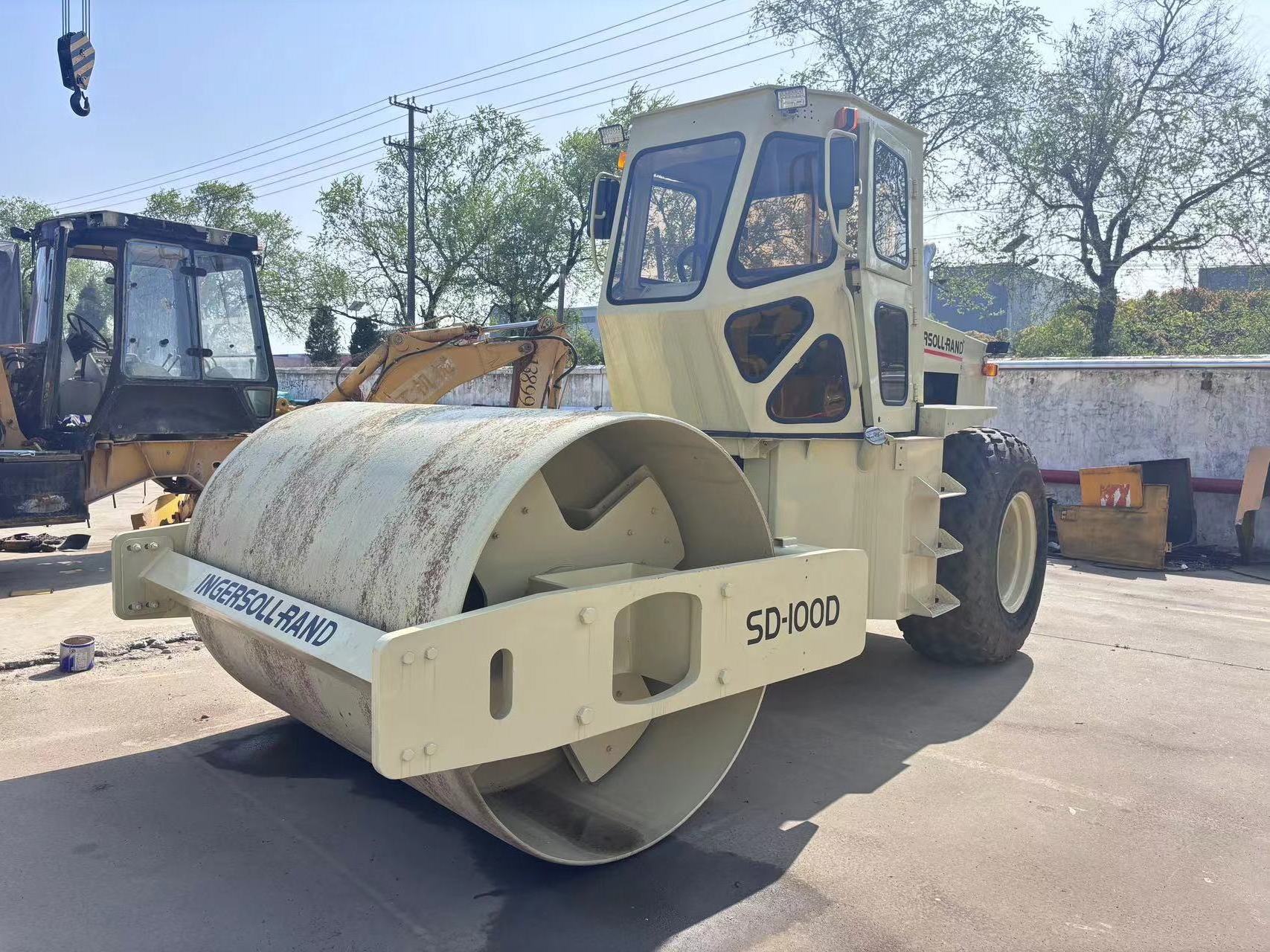 HOT!!! Cheap Used INGERSOLL-RAND SD-100D Dynapac Road Roller, Used Dynapac Ca30d/Ca25D Single Drum Vibratory Roller for Sale