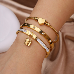 High Quality 18K Gold Plated Diamond Hanging Lock Heart-Shaped Bracelet Stainless Steel Men And Women Bracelet Set Jewelry