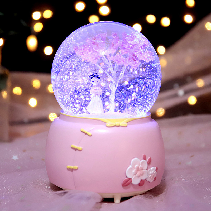 Huaqi XQ0109 glass snowball Water Globe anime snow globes snowball