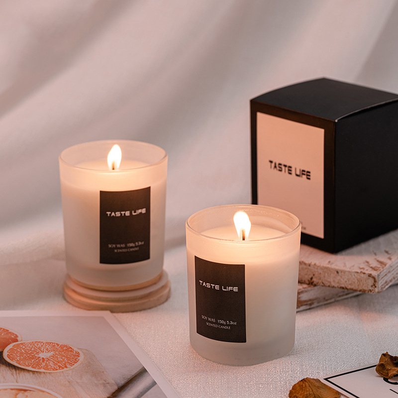 Private Label 100% Soy Wax 140g / 4.93oz Flora and Fruit Fragrance Luxury Scented Candle With Wood Lid