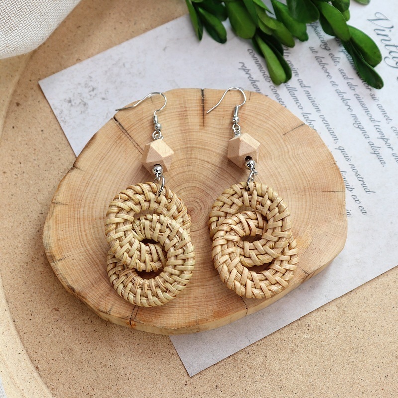 Wholesale Grass Cane Woven Earrings Long Island Beach Wood Earrings Simple Water Drop Lafite Grass Earrings Jewelry