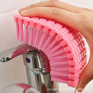 2023 Hot Sale New creative household products curved soft brush plastic cleaning brush Faucet bathtu Brushes