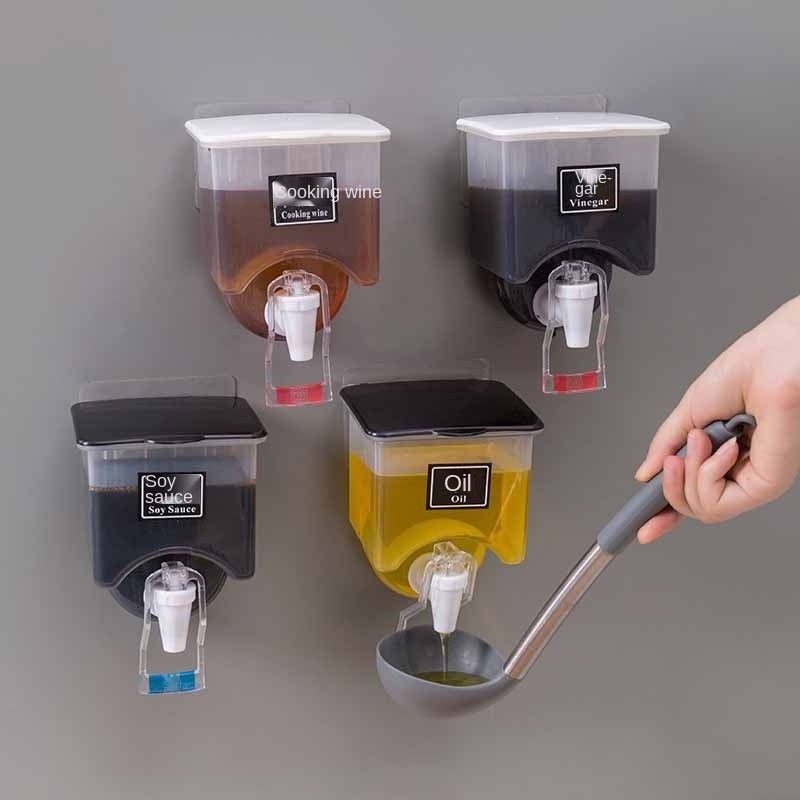 New product Hot sale large seasoning bottle new home kitchen liquid seasoning tank soy sauce vinegar cooking wine wall hanging