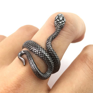 2021 new wholesale exaggerated three-dimensional snake-shaped ring punk retro alloy open ring jewelry