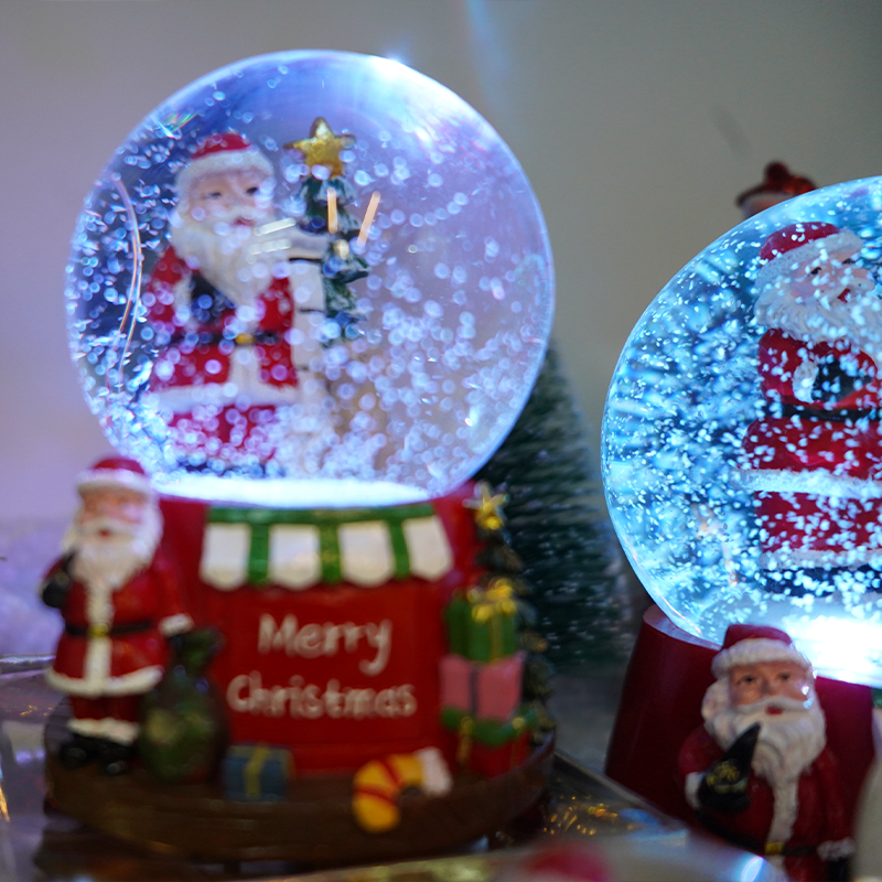 KG Xmas Resin Crafts Noel Navidad Natale Santa Statue Christmas Crystal Ball Musical Christmas Snow Globe For Holiday Decor