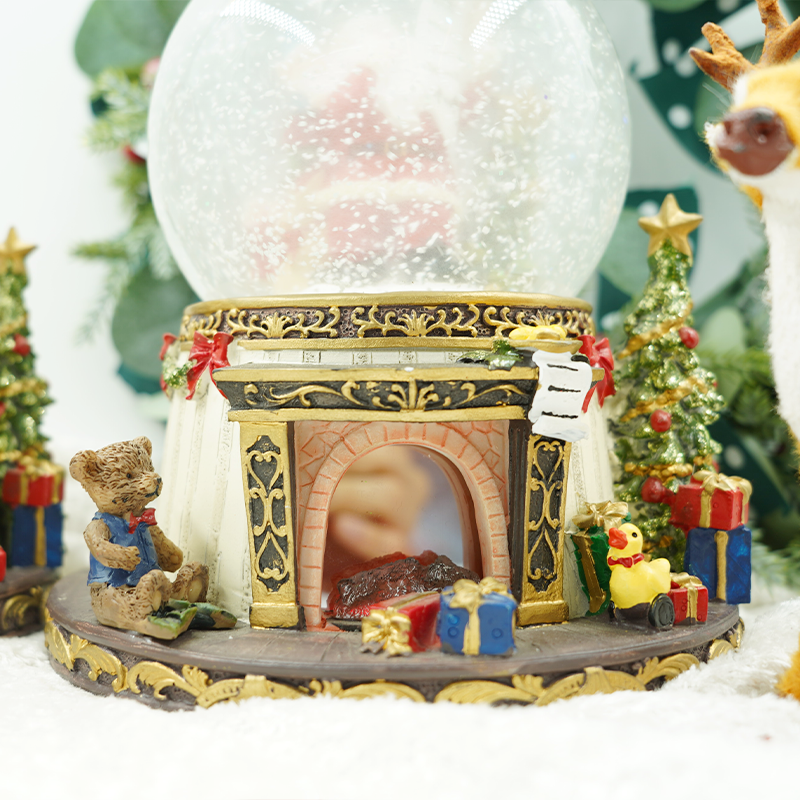 KG Xmas Noel Navidad Natale 18cm Santa Statue Water Globe Musical Lighted Christmas Snow Globe With Fireplace Base And Blower