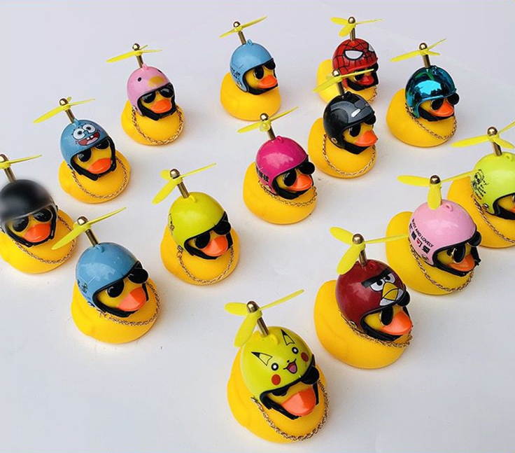 New Helmet Broken Wind Small Black Duck Car decoration Yellow Duck Cute Car Accessories Interior Auto Ornament for Car Dashboard