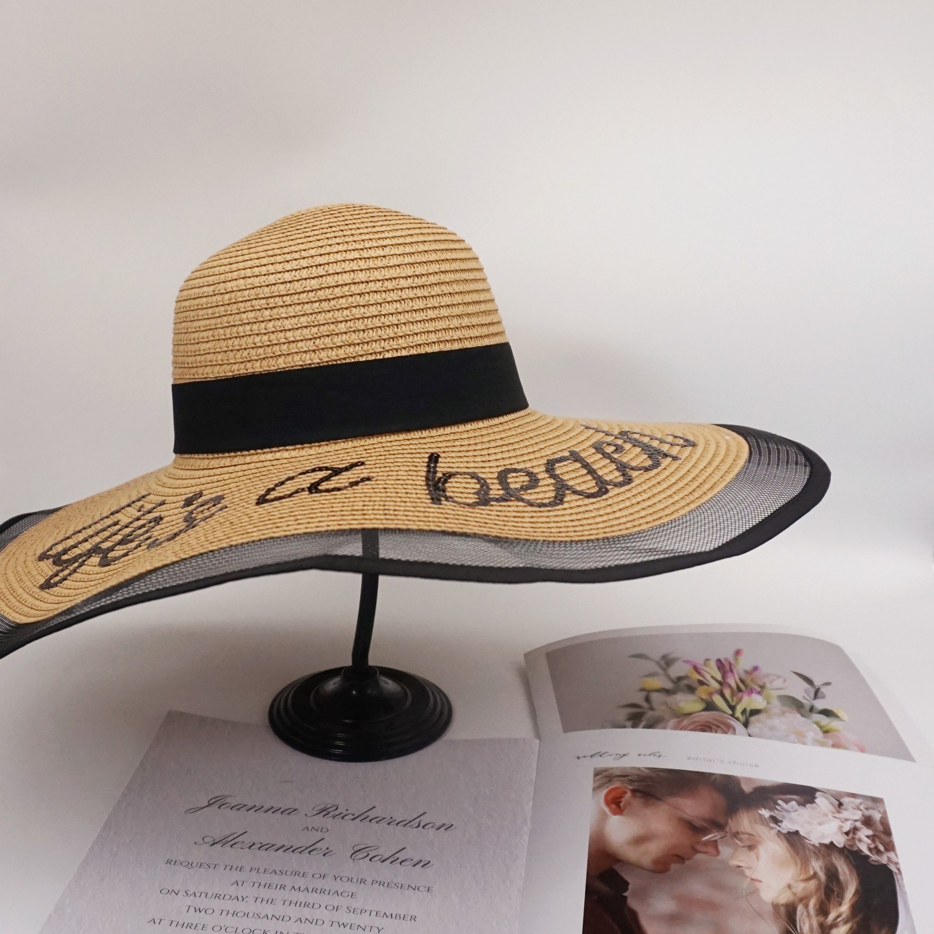 French New Embroidered Net Sunblock Hat Herben Wind Big Eaves Beach Hat Summer Travel Straw Hat