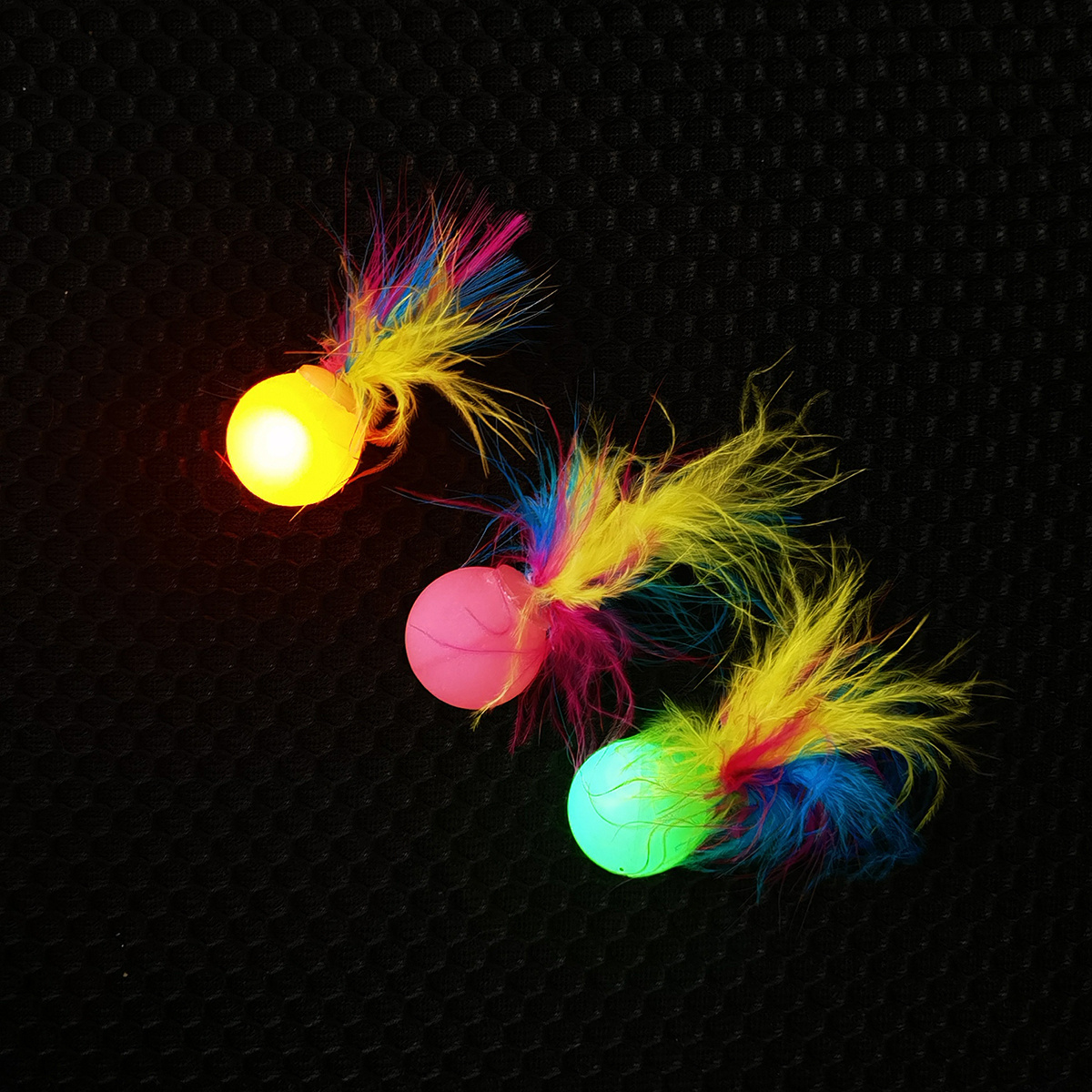 Flashing Light Up Cat Feather Toys Interactive Ball Fun Cat Toys Balls For Indoor Cats