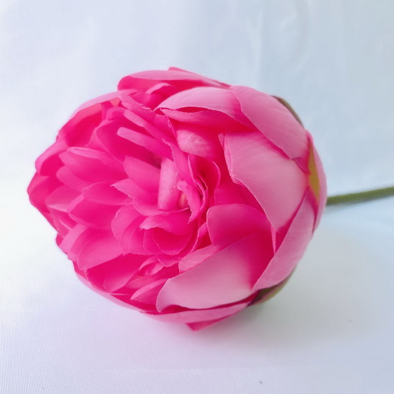 Wholesale Decorative Lotus Bud Flowers Artificial Silk Flower Real Looking   Decorative for Home Desk Garden