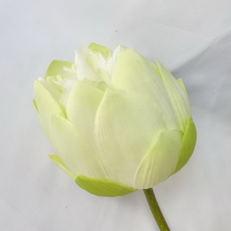 Wholesale Decorative Lotus Bud Flowers Artificial Silk Flower Real Looking   Decorative for Home Desk Garden