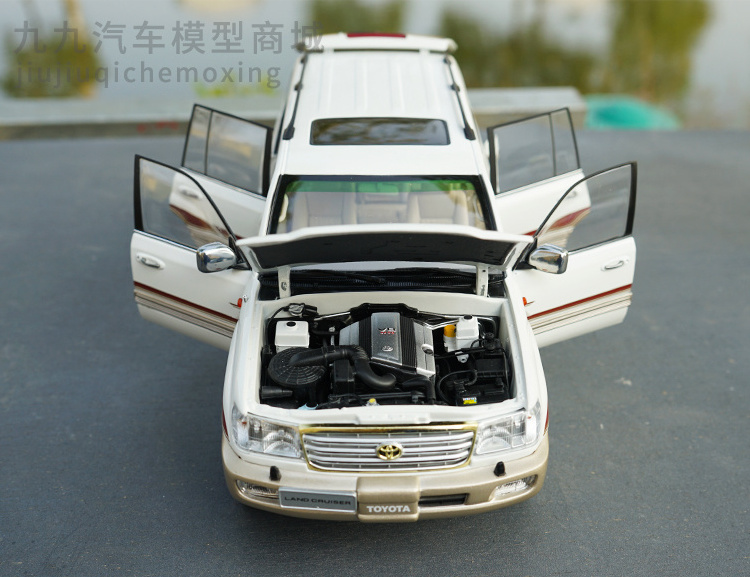 Toyota Land Cruiser LC100 1:18 Fully Open Door Alloy Simulation Car Model for Decoration Gifts Diecast Car Model