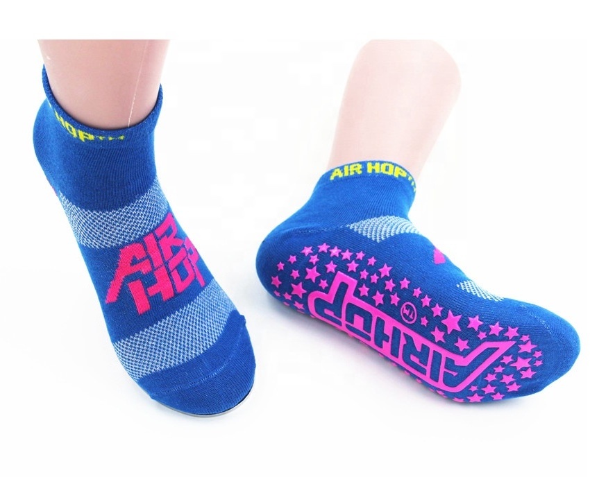 Custom Logo Trampoline Grip Jump Socks Casual Knitted Compression Sports Socks Custom Soccer High Socks Ankle High