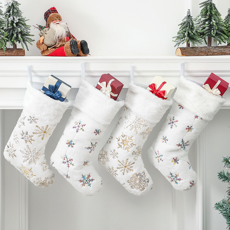 Soft Non-Woven Patterned Santa Claus Animals Socks for Assorted Xmas Tree Hanging Decor Party Christmas Stockings