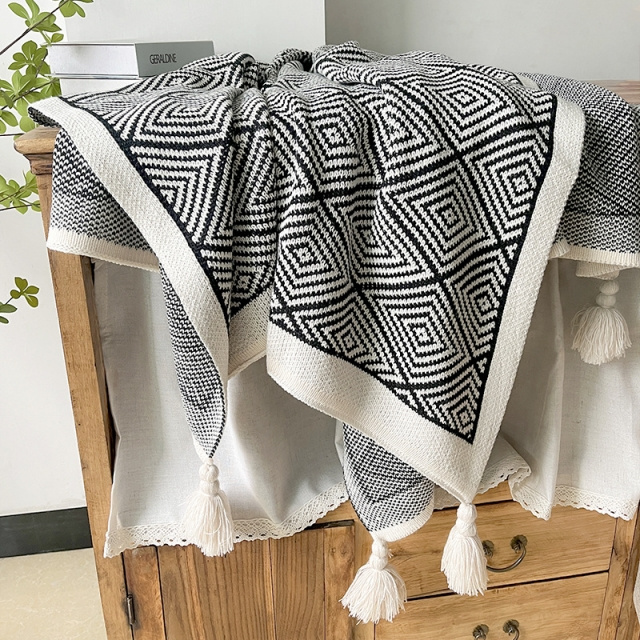 Black White Striped Knitted Blanket Scandinavian Cover Blanket Shawl Minimalist Sofa Hitch Blanket Hitch