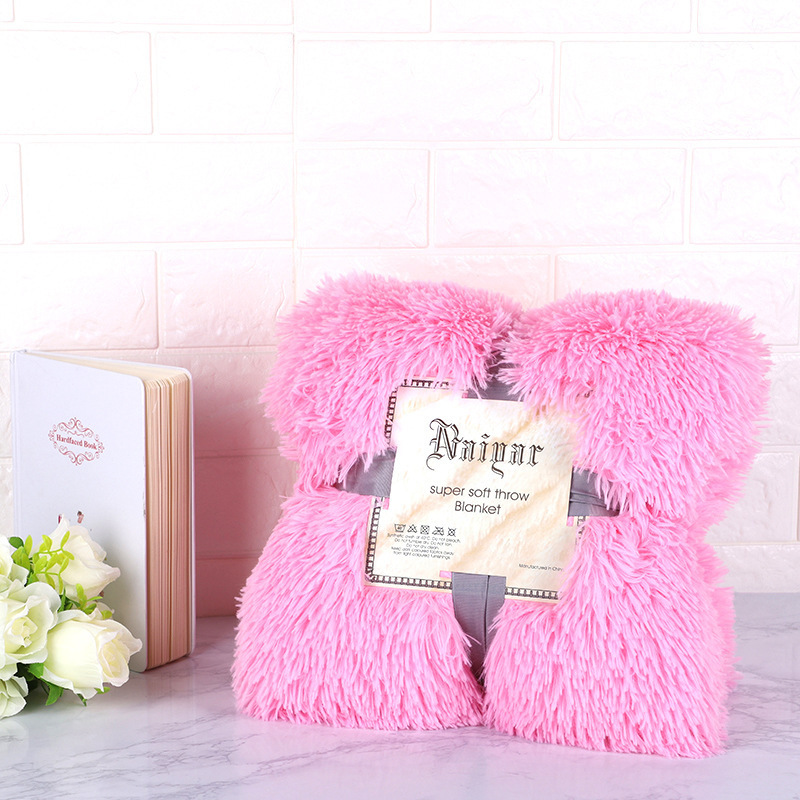 Eco-Friendly Custom Luxury Fur Double Sided Throw Blanket Long Hair Shaggy Fleece Super Soft White PV Plush Blanket For Winter