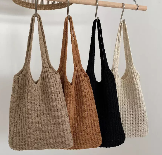 latest fashion handbag high quality Handmade wooden bead woven bag for ladies