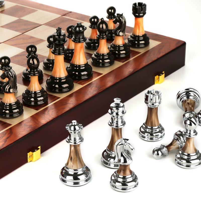 Hot Sale Wooden Chess Set High End Metal Chess Pieces Wholesale Custom Folding Chess Game Set Board